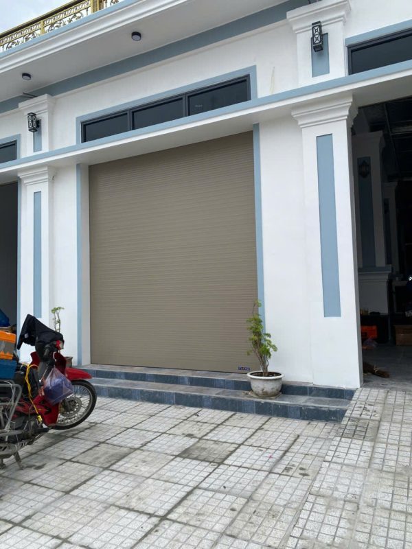 Cửa cuốn hoàn thiện cho nhà phố tại Nghệ An